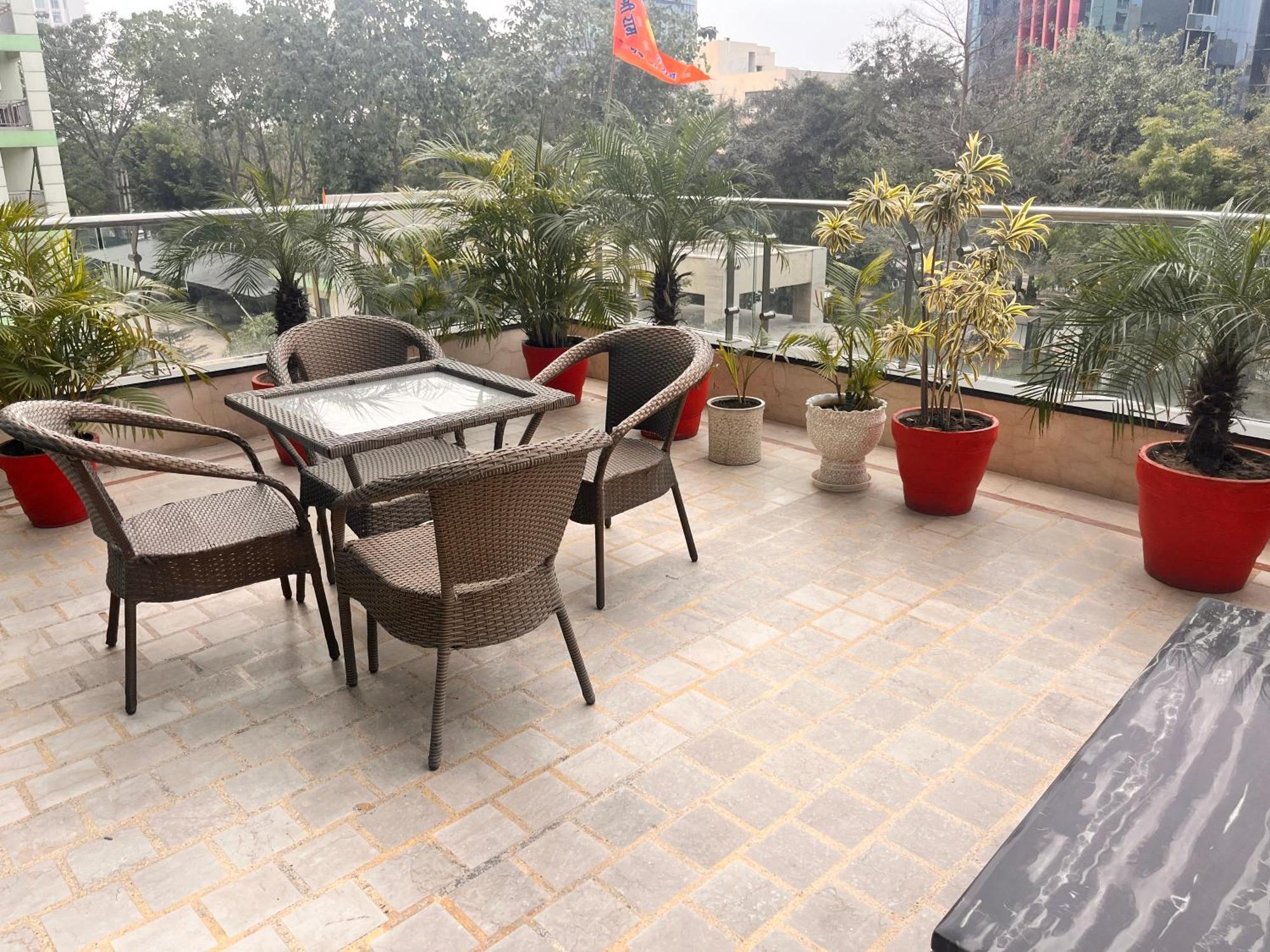 Gazebo Inn & Suites Medanta Gurgaon Exterior foto