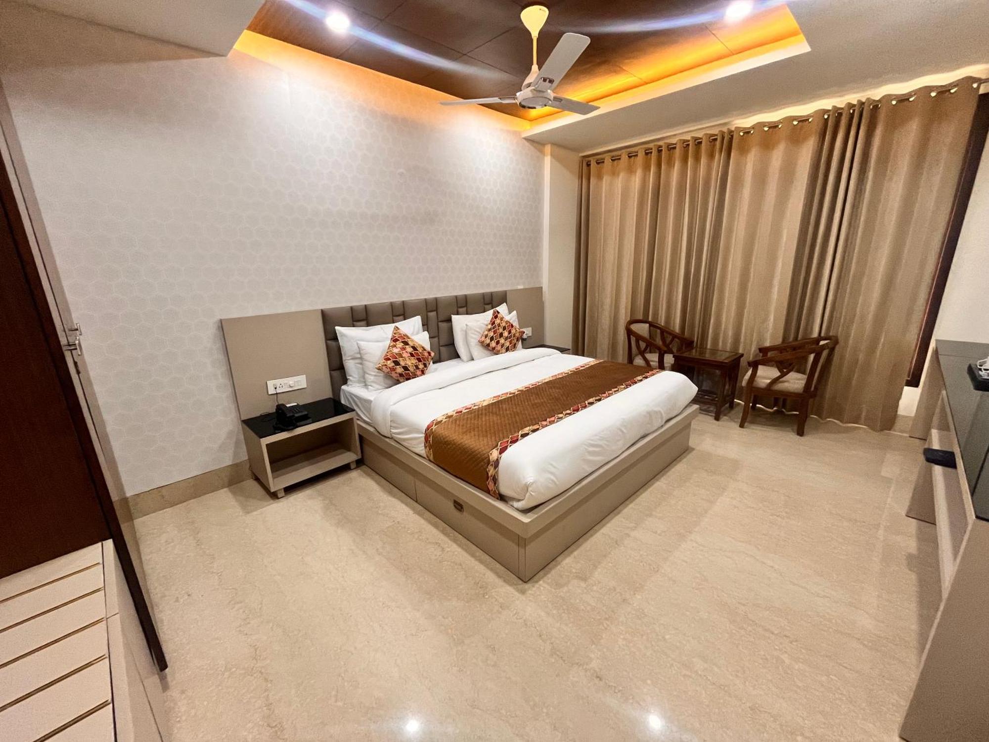 Gazebo Inn & Suites Medanta Gurgaon Exterior foto