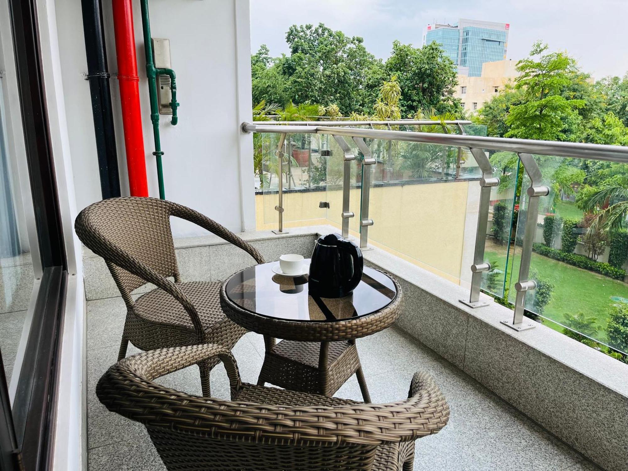 Gazebo Inn & Suites Medanta Gurgaon Exterior foto